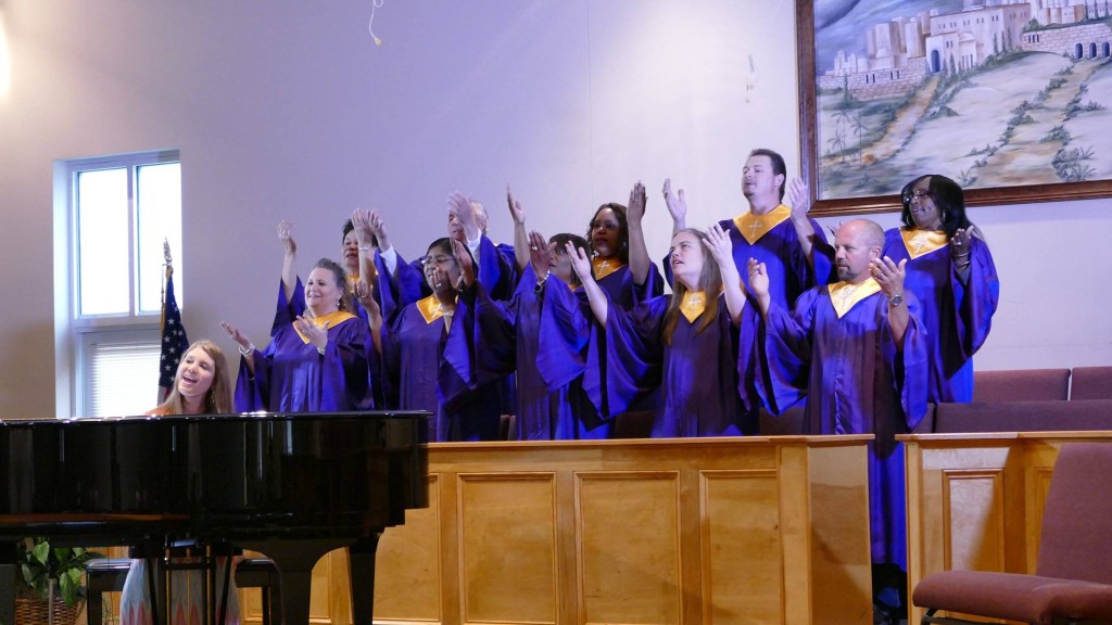 faiths-singing-with-choir
