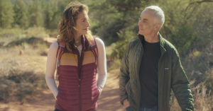 Alysia Reiner as Jules and Wallace Langham as Will in One Day in Sedona
